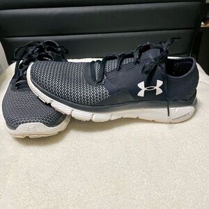 Under Armour Running Shoe.  Strong Perform Fortis 2. Good Condition.